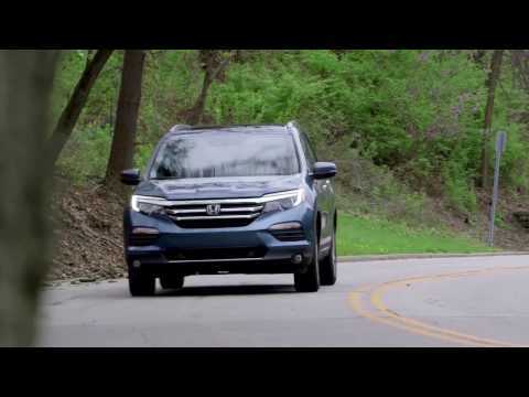 2017 Honda Pilot Elite AWD Driving Video in Blue Trailer | AutoMotoTV