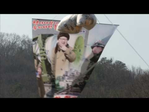South Korean protesters send leaflets to North Korea