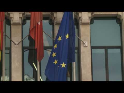 Madrid flies EU flag at half-mast in pro-refugee protest