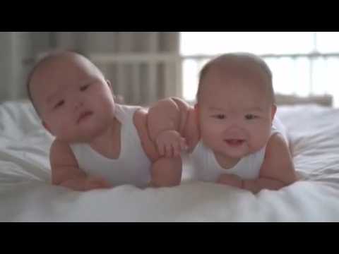 Identical baby twins from Singapore become an Internet sensation