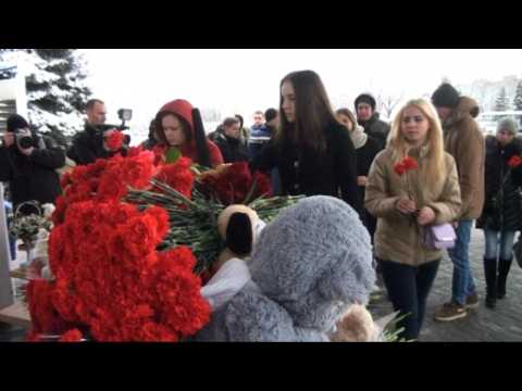 Mourners pay tribute to Russia plane crash victims