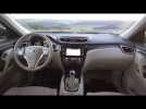 Nissan X-Trail 2.0-litre diesel - Interior Design in Chili Pepper | AutoMotoTV