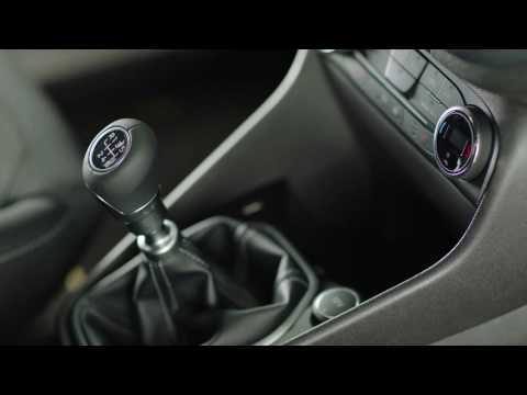 Ford Fiesta Active Interior Design in Studio Trailer | AutoMotoTV