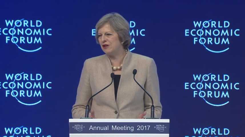 Illustration pour la vidéo A Davos, Theresa May explique que le Brexit n'était pas "un rejet de nos amis en Europe"