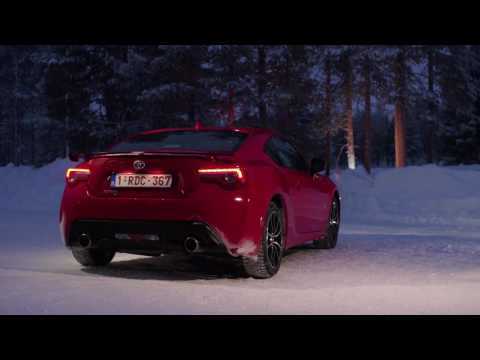 2017 Toyota GT86 Exterior Design Trailer | AutoMotoTV