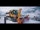 Clearing snow at arctic temperatures with the Unimog | AutoMotoTV