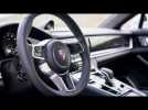 Porsche Panamera 4 E-Hybrid Executive - Carrara White Interior Design Trailer | AutoMotoTV