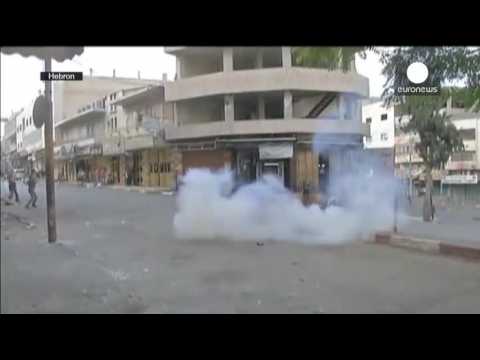 Clashes erupt at holy site in Jerusalem