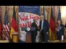 U.S.'s Kerry welcomes segment of Berlin Wall to Washington