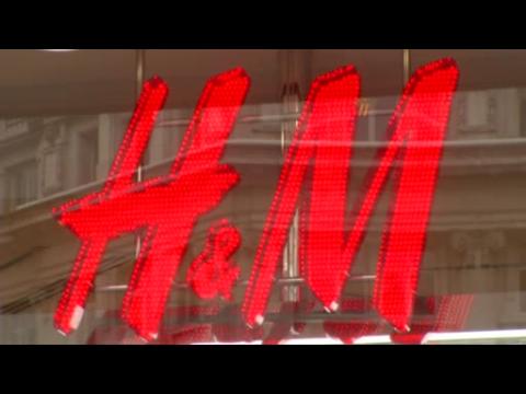 Warm weather cools H&M sales