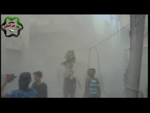 Fighting wreaks havoc on the streets of Aleppo - Amateur video