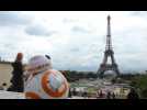 Star Wars : the robot BB-8 visits Paris