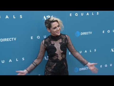 Kristen Stewart Goes Street Grunge At 'Equals' Premiere