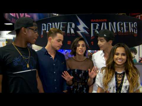 Power Rangers Cast Powers Up At Comic-Con
