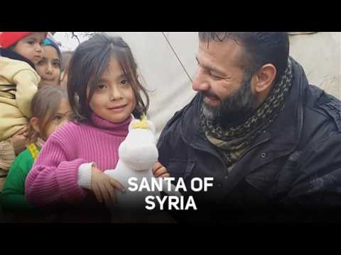 Santa of Syria: Risking life and limb for smiles