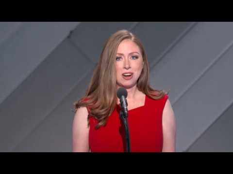 Chelsea Clinton: "I am voting for a fighter who never gives up"