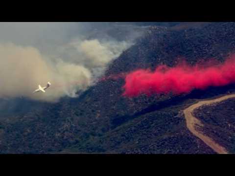 Wildfire threatens 10,000 homes near Los Angeles