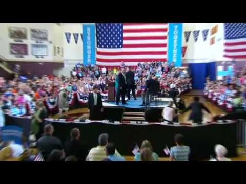Secret service tackle protester at Clinton rally