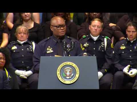 Dallas police chief recites Stevie Wonder to honor fallen officers
