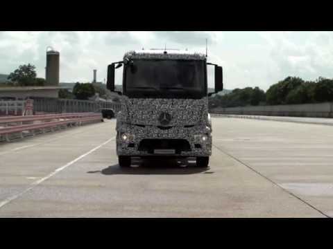 Mercedes-Benz Urban eTruck Exterior Design Trailer | AutoMotoTV
