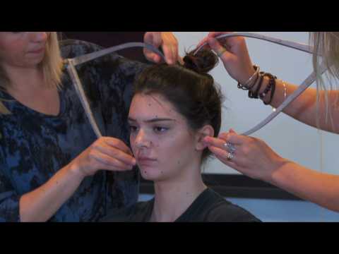 Kendall Jenner Gets Waxed