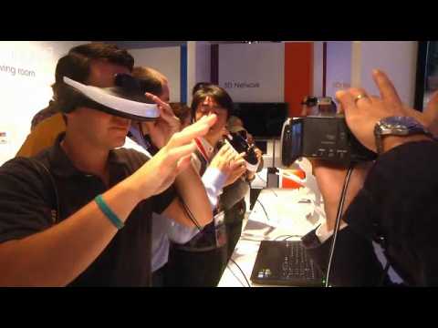 Video: Sony Personal 3D viewer in action