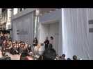 Video: Long queues in Tokyo for iPhone 4S