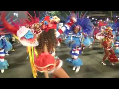 Rio de Janeiro becomes a Carnival dance floor