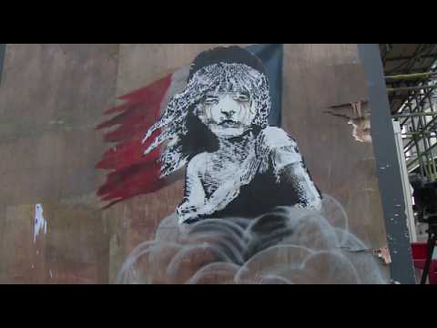 Banksy interpelle la France sur les migrants