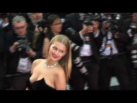 Stars walk the red carpet as "Loving" premieres in Cannes (2)