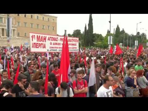 Greeks protest against tax, pension reforms