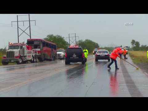 Investigators probe deadly Texas bus crash