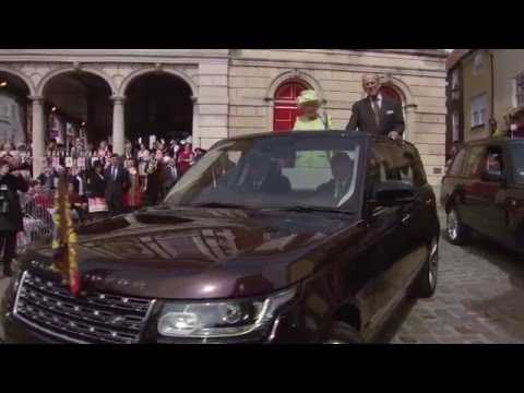Queen's 90th Birthday Celebration Drive Through Windsor | AutoMotoTV