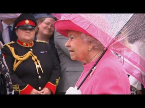 Chinese officials very rude:Queen Elizabeth