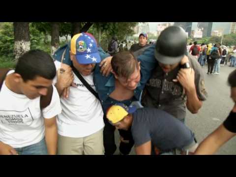 Protesters clash with Venezuelan National Guard