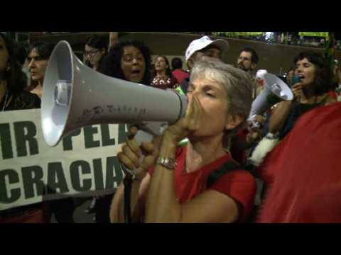 Pro and anti-Rousseff protesters clash in Brasilia