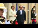 Merkel, Hollande meet on eve of Bratislava summit