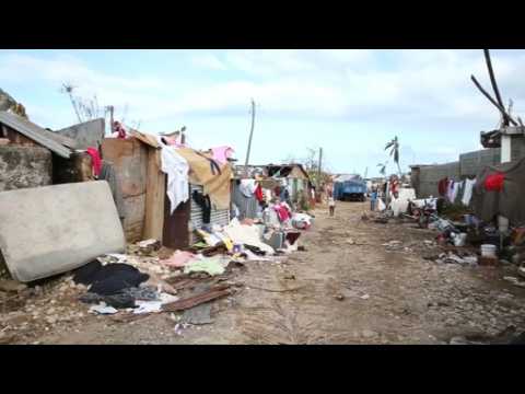Hurricane Matthew death toll nears 900 in Haiti