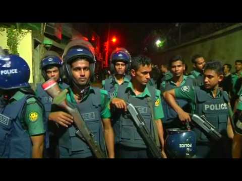 Bangladesh police kill suspected militant in raid