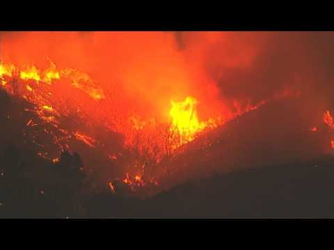 California wildfire prompts evacuations