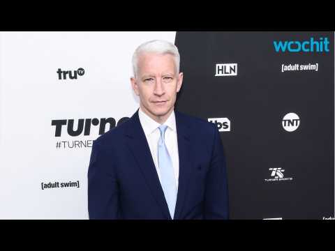 VIDEO : Anderson Cooper Signs Contract With CNN