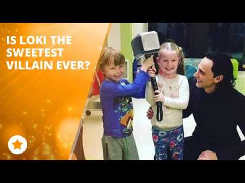 Tom Hiddleston wins hearts at children's hospital