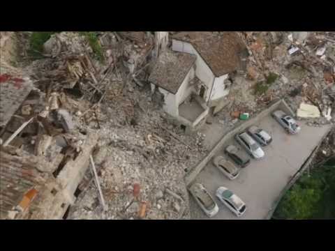 Italy quake death toll nears 250, rescue work intensifies