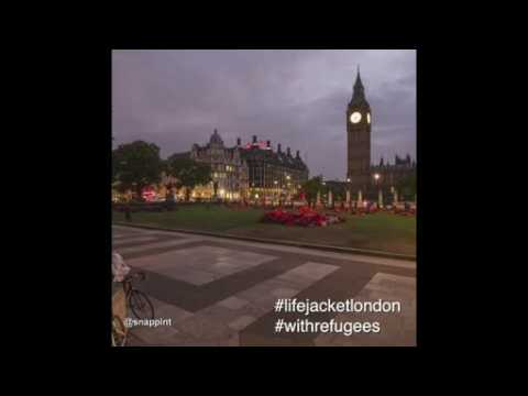 Timelapse footage of London's 'lifejacket graveyard' protest