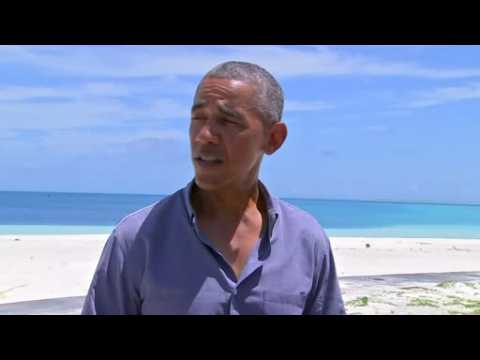 Obama visits Midway Atoll, symbol of legacy