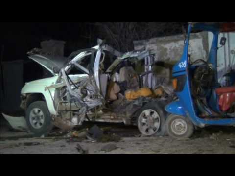Al Shabaab militants bomb Somali beach restaurant
