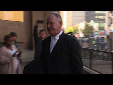 Prosecutors seek to appeal against Pistorius sentence
