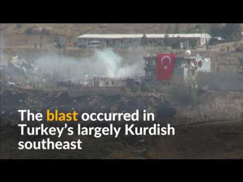 Deadly car bomb targets Turkish police
