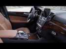 The new Mercedes-Benz GLS 350d - Interior Design | AutoMotoTV