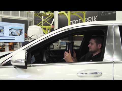 Mercedes-Benz Industrie 4.0 Man replaces robot - Human Augmentation | AutoMotoTV